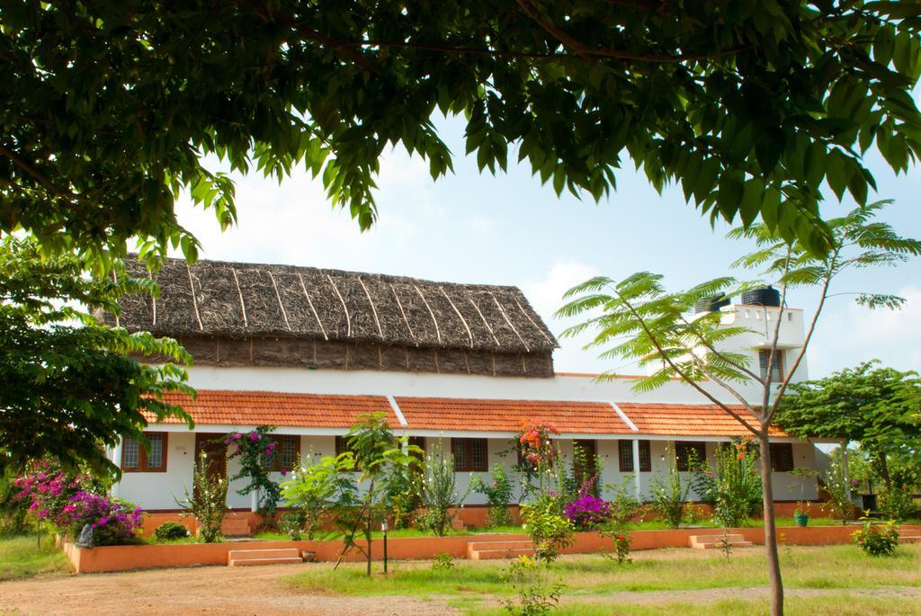 The Mountain Retreat Hotel Tiruvannāmalai Exterior foto