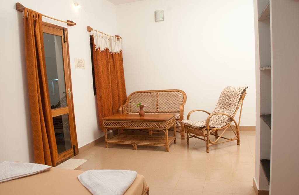 The Mountain Retreat Hotel Tiruvannāmalai Exterior foto