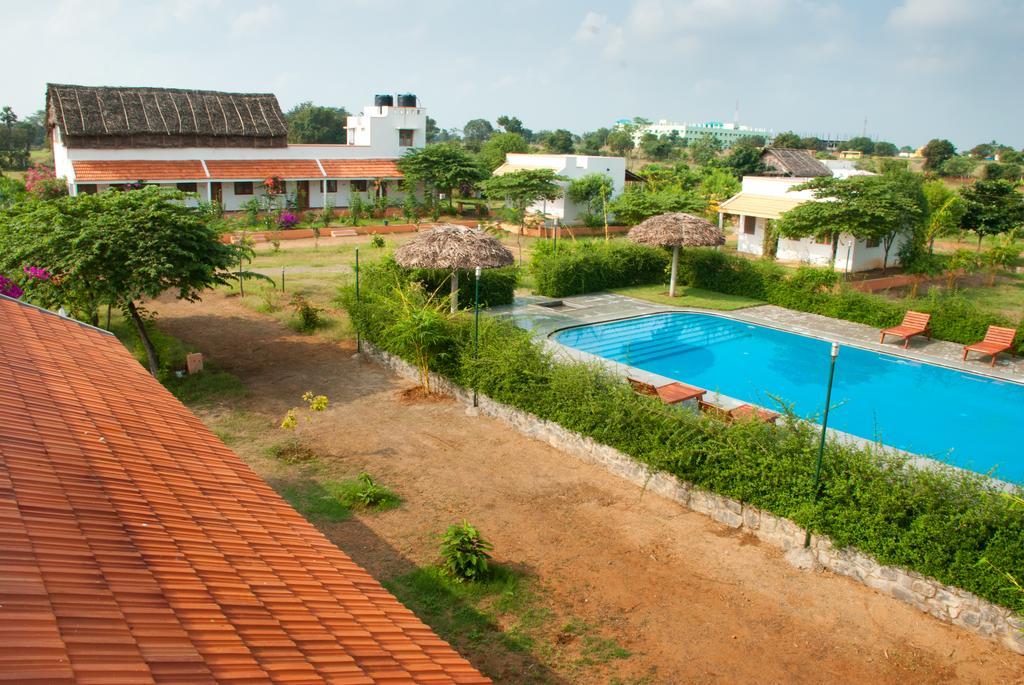 The Mountain Retreat Hotel Tiruvannāmalai Exterior foto